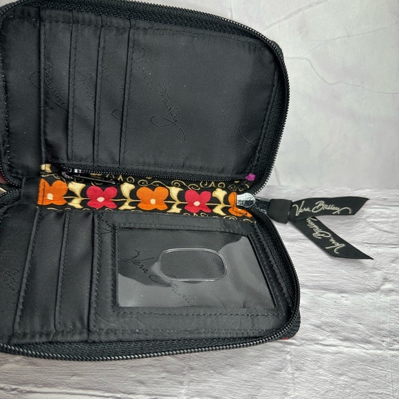 Vera Bradley Carry it all Wristlet Suzani NWT - Picture 4 of 6